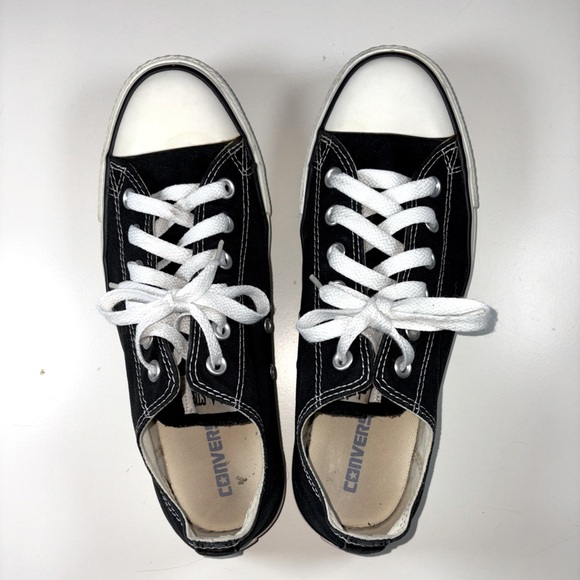 Converse Black and White Sneakers - Picture 1 of 4